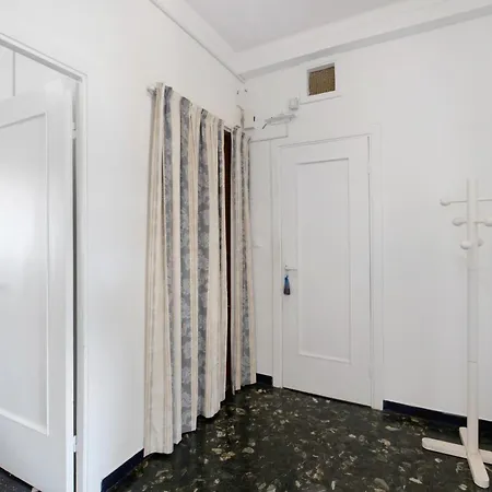 Palmaro Apartment *